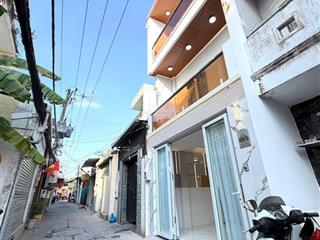 Bán nhà mặt tiền hẻm,huỳnh tấn phát thị trấn nhà bè,dt 4x12m,3lau,3pn,gia3,85ty