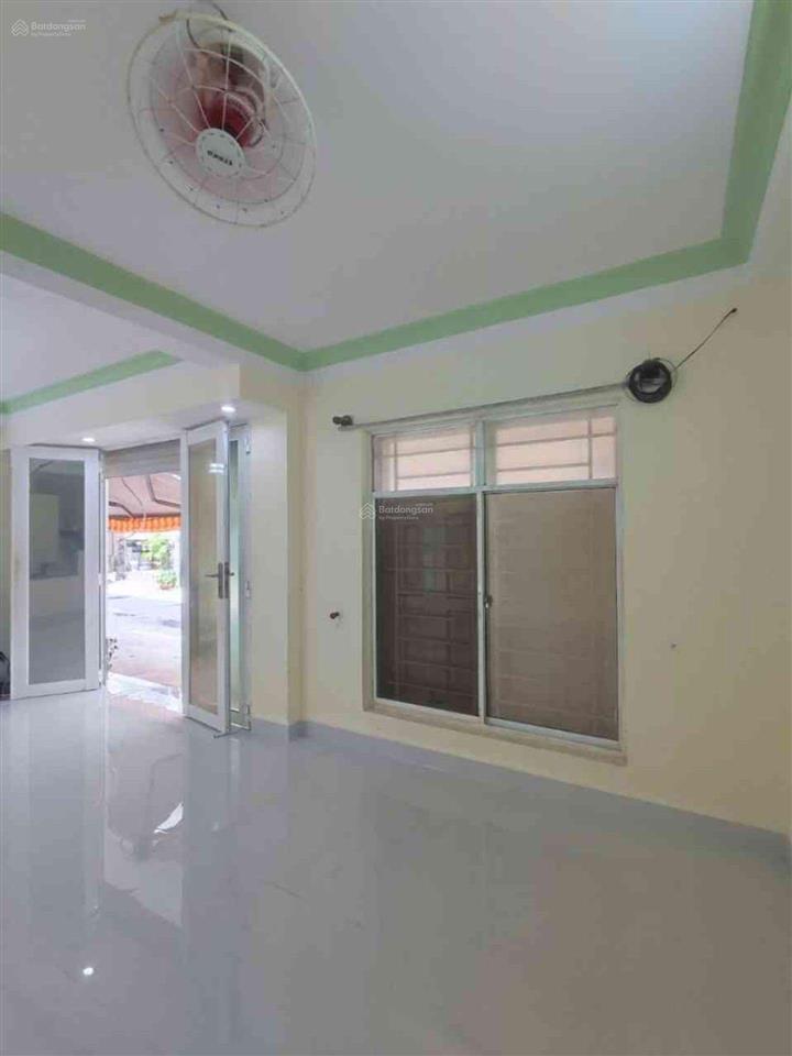 Bán nhà hẻm 2 xe hơi tránh nhau đường dương cát lợi, thị trấn nhà bè, dt 60m2, 4 tầng, giá 5,4 tỷ