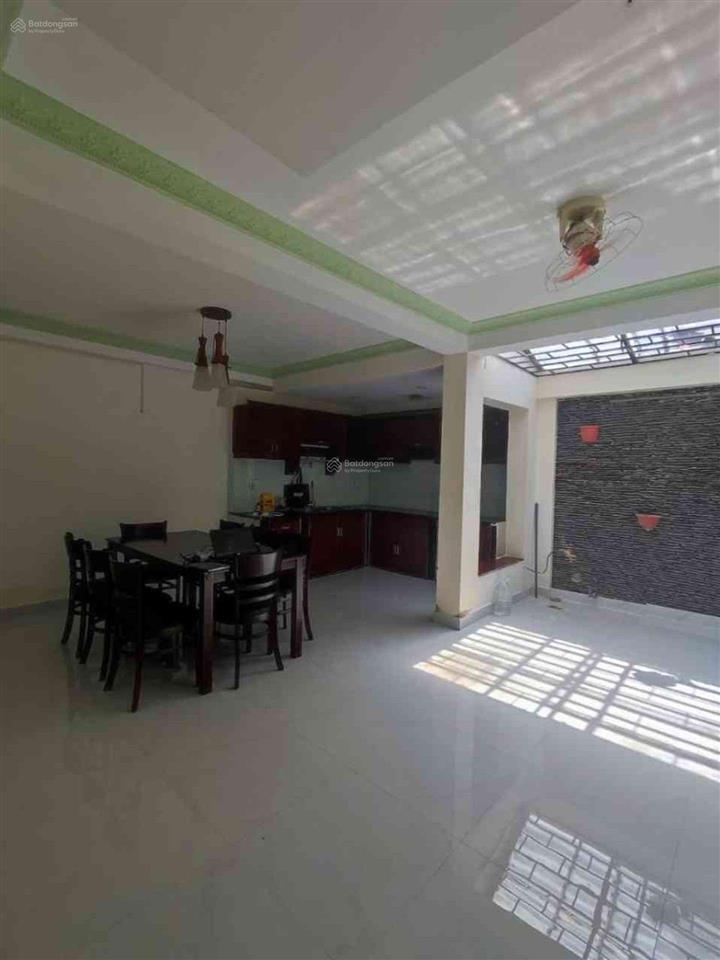 Bán nhà hẻm 2 xe hơi tránh nhau đường dương cát lợi, thị trấn nhà bè, dt 60m2, 4 tầng, giá 5,4 tỷ
