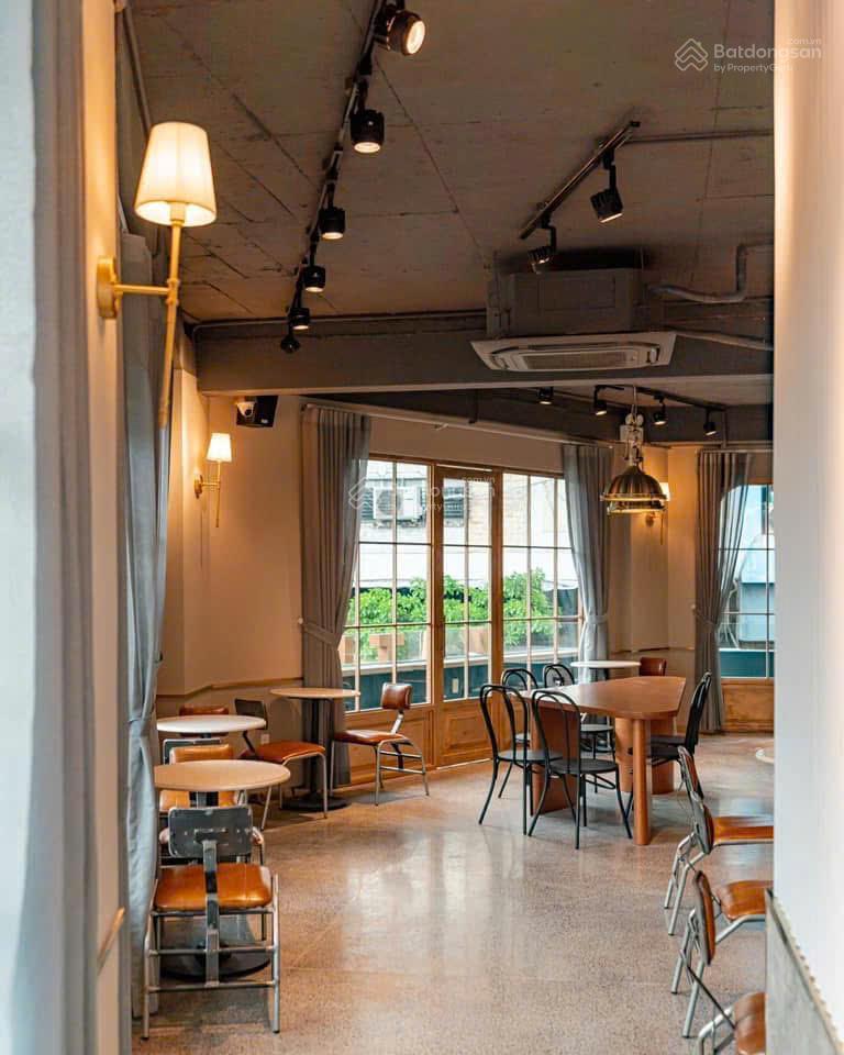 Cho thuê góc 2 mặt tiền khu đa ngành nghề đông đúc  phan xích long phú nhuận