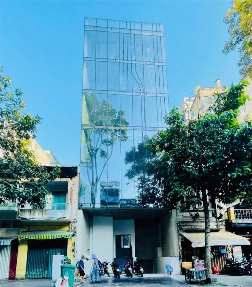 Toà văn phòng góc trần quốc thảo  pasteur sử dụng hơn 1500m2 quận 3
