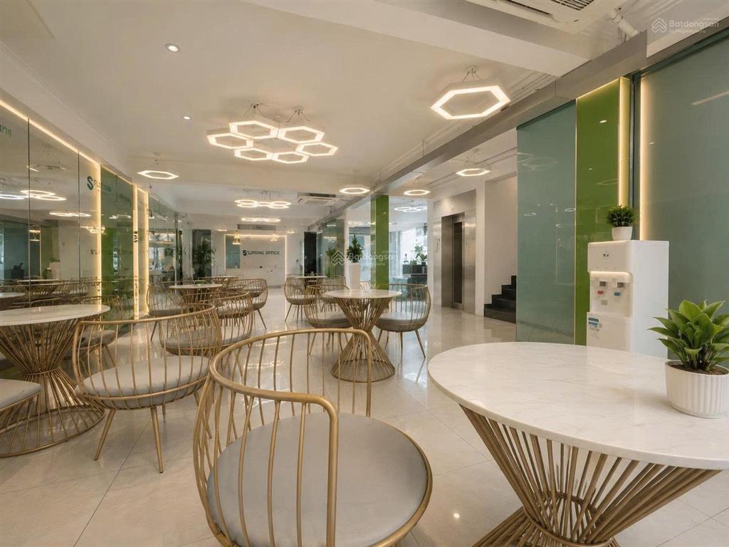 Tòa văn phòng 1800m2 sử dụng trung tâm phường 12 quận 10