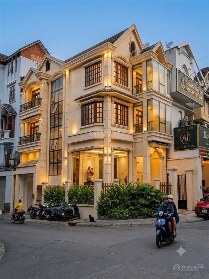 Góc 2 mặt tiền mới hoàn thiện khu phan xích long  đường hoa phú nhuận