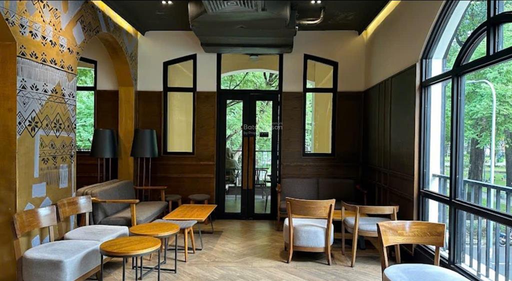 Cho thuê góc 2 mặt tiền diện tích 1215m2 phường sài gòn quận 1