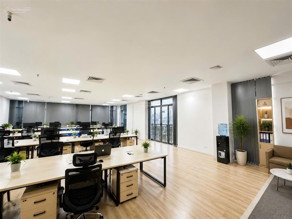 Tòa nhà văn phòng 1800m2 sử dụng phường cầu ông lãnh quận 1