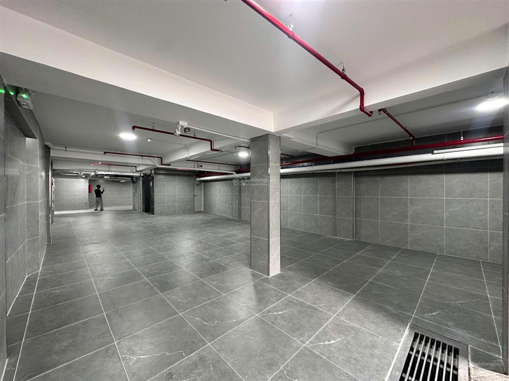 Tòa nhà văn phòng 1.400m2 sử dụng trung tâm quận 3
