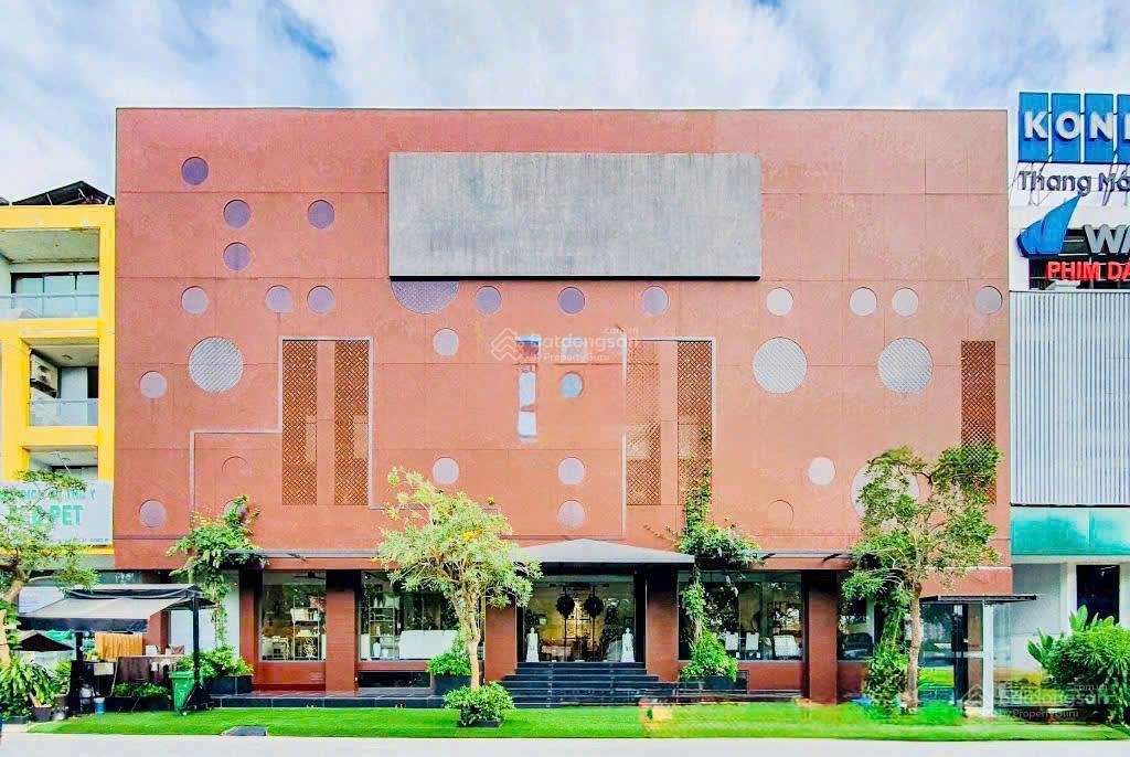Tòa nhà 2000m2 mặt tiền phường tân hưng quận 7