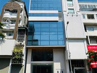Cho thuê tòa nhà 7 tầng hơn 1.000m2 trung tâm quận 1