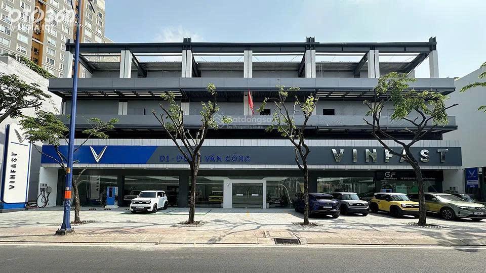 Mặt bằng diện tích hơn 700m2 gần tô hiến thành quận 10
