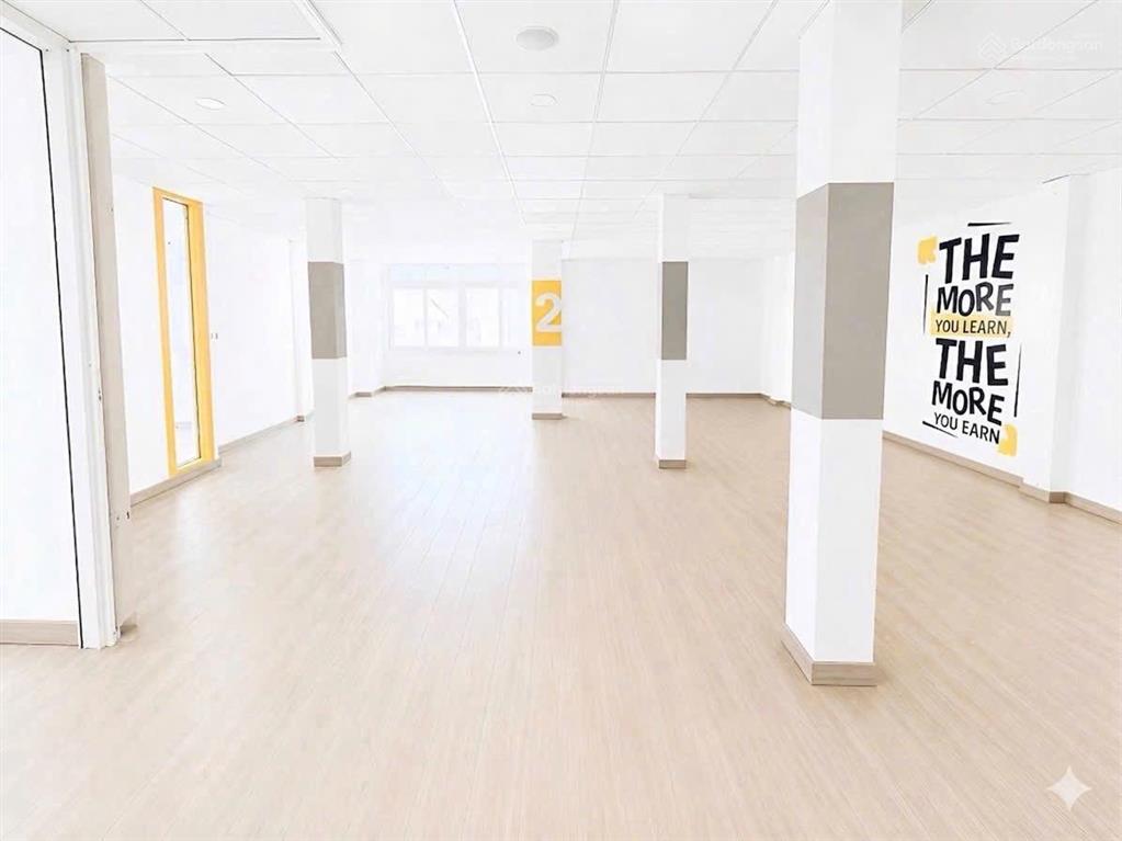 Tòa nhà 1.000m2  nở hậu 12m gần công viên hoàng văn thụ  quận phú nhuận