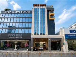 Tòa nhà 1.000m2  nở hậu 12m gần công viên hoàng văn thụ  quận phú nhuận