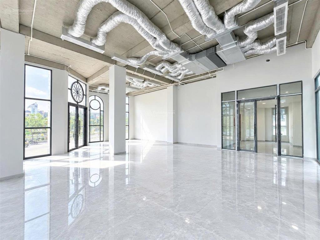 Toà nhà 8 tầng 3 mặt tiền sát vincom phan văn trị  nguyễn thái sơn gò vấp