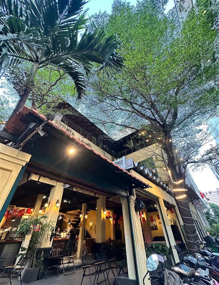 Biệt thự núp hẻm 500m cách vạn hạnh mall 300m