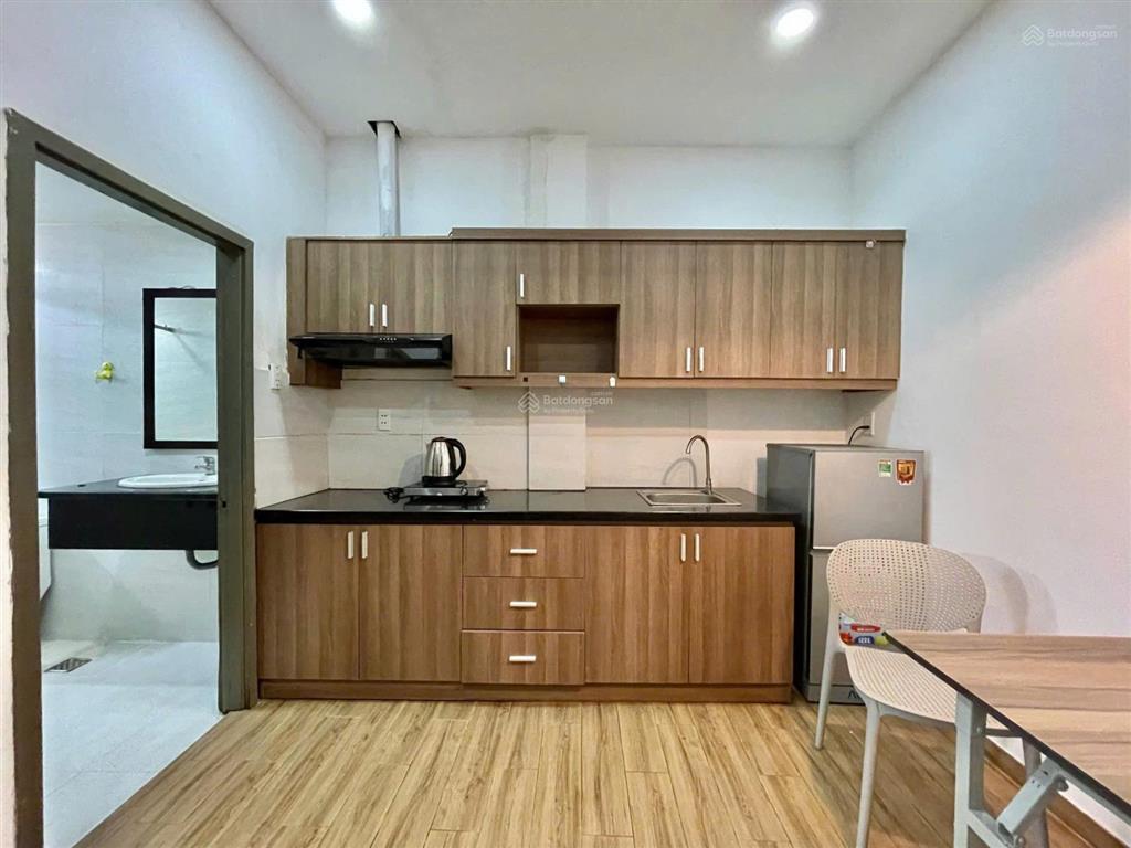 Toà nhà khách sạn  chdv 23 phòng full nội thất mặt tiền phường tân định quận 1
