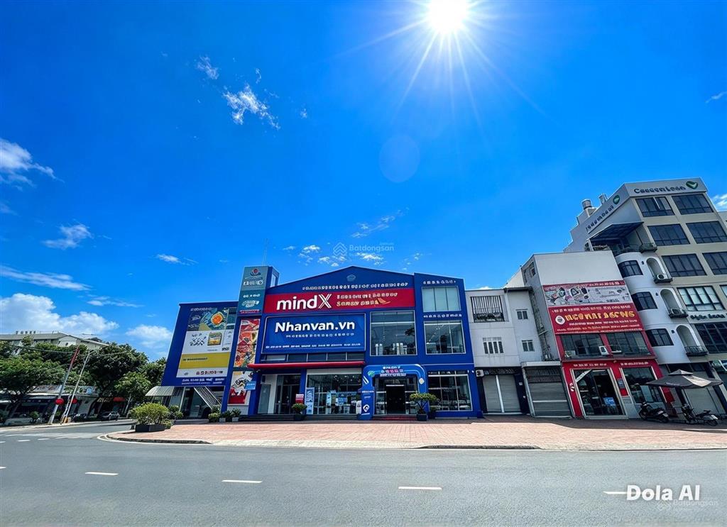 Mặt bằng 2.000m2 kinh doanh đa ngành nghề mặt tiền trường chinh quận tân bình