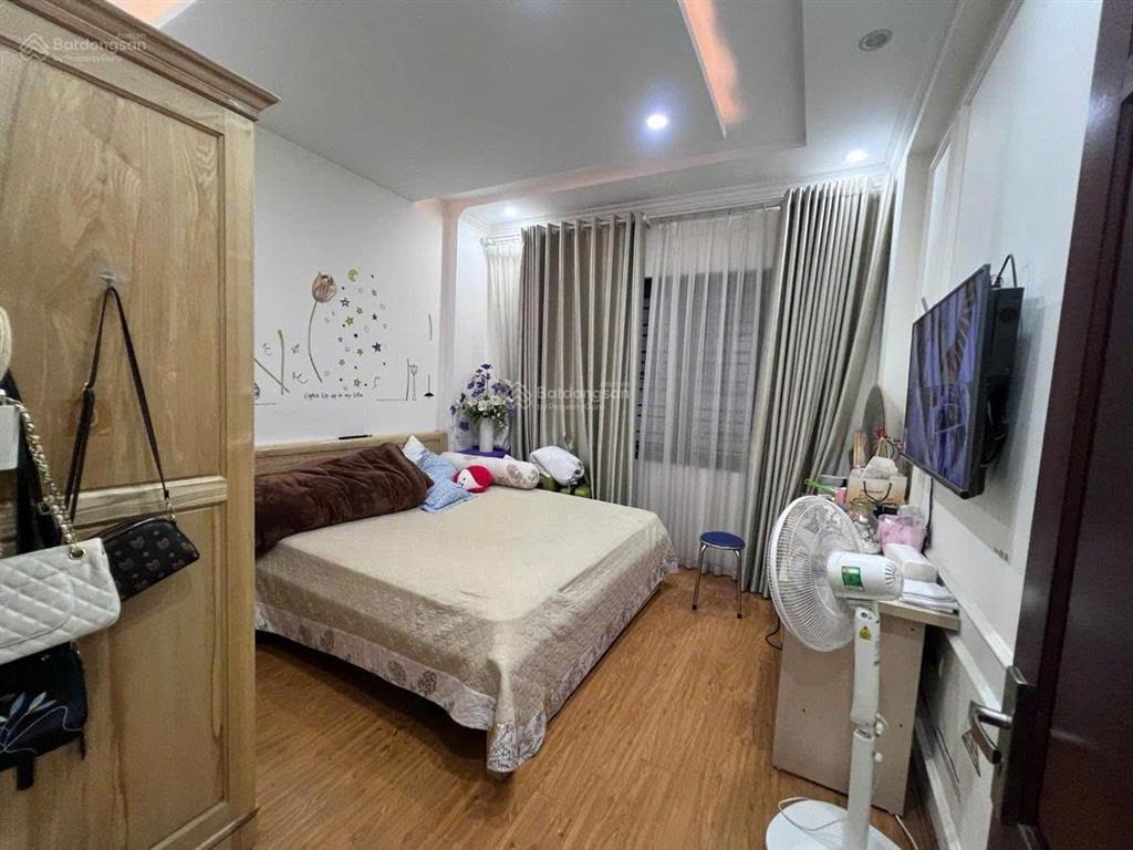 Bán nhà yên hoà trung tâm cầu giấy  15m ra mặt phố  ô tô  8.1 tỷ*44,7m*5 tầng cực hiếm