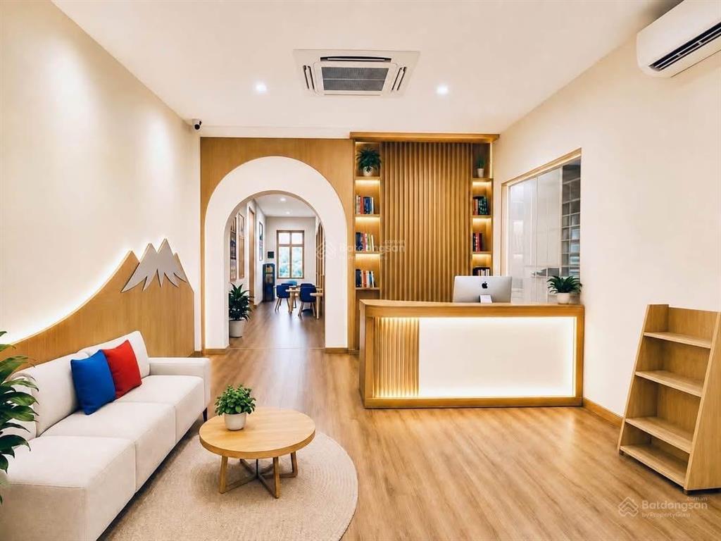 Phân lô trần quốc hoàn ngõ thông ô tô kinh doanh 2 thoáng trước sau 40m ra phố 40m*5t*nhỉnh 14 tỷ