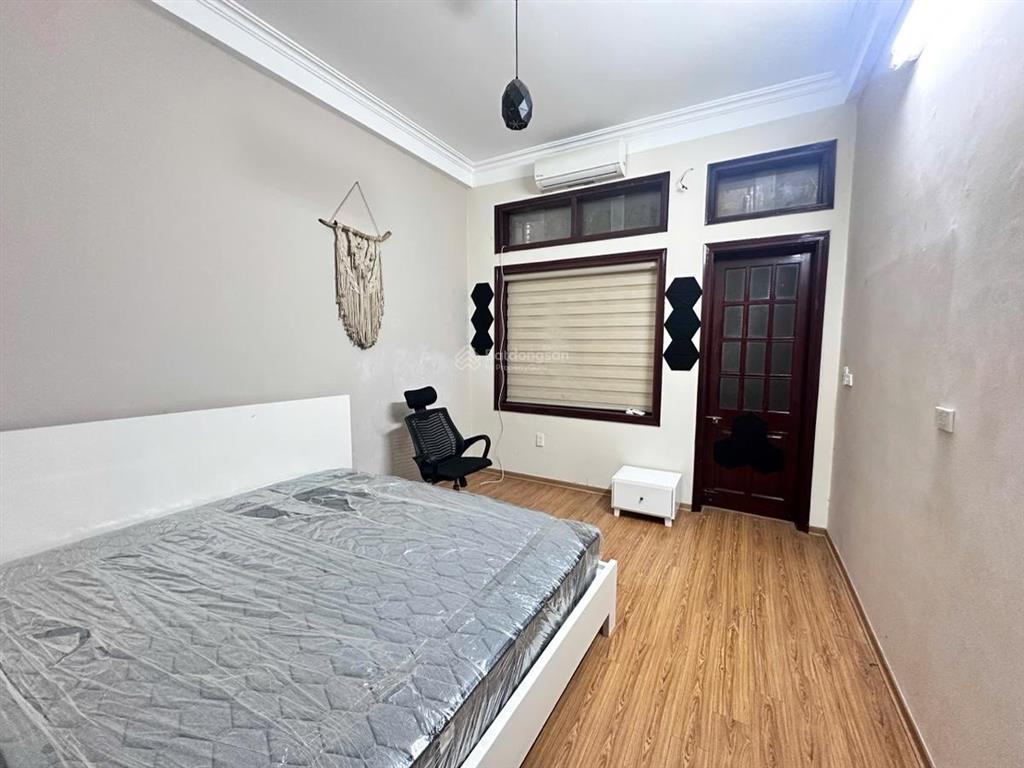 Hàng hiếm lạc long quân cầu giấy 2 thoáng 10m ra ô tô tránh gần hồ tây 48m*4t*nhỉnh 10 tỷ
