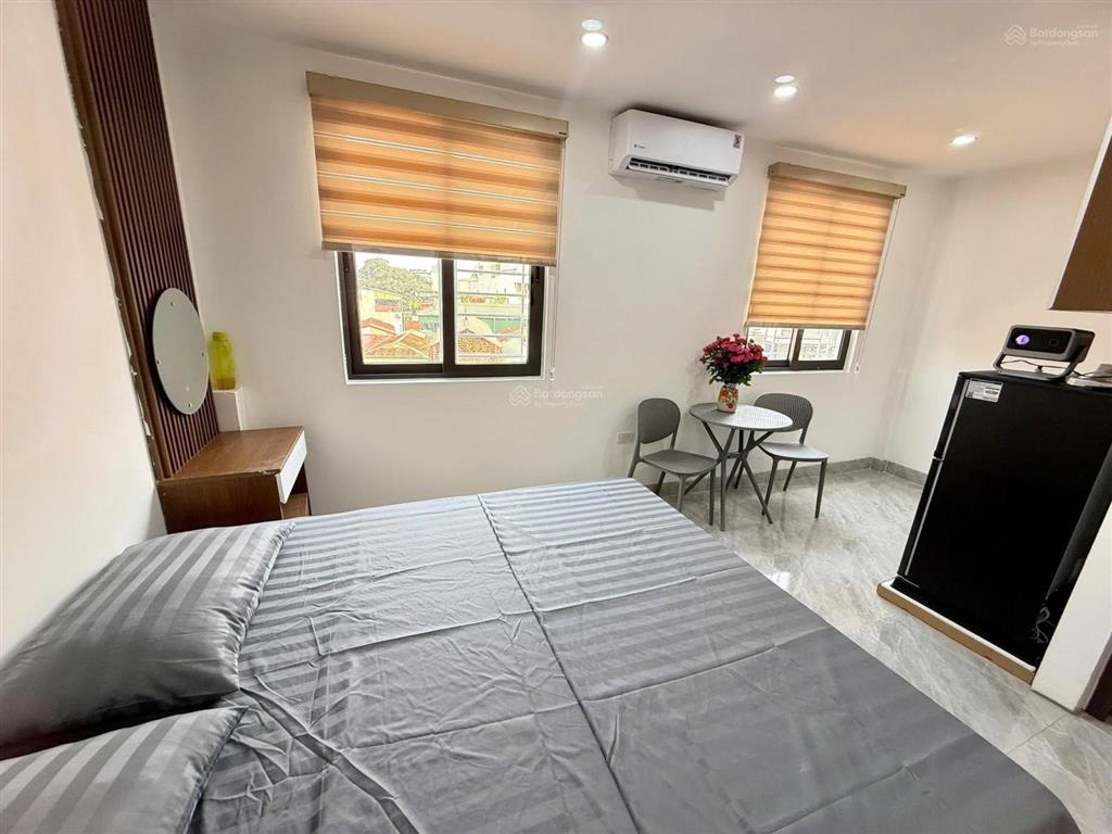 Chỉ hơn 200 triệu/m căn hộ dòng tiền yên hòa 68m 2 thoáng, nhà mới thang máy 20m ra phố pccc đầy đủ