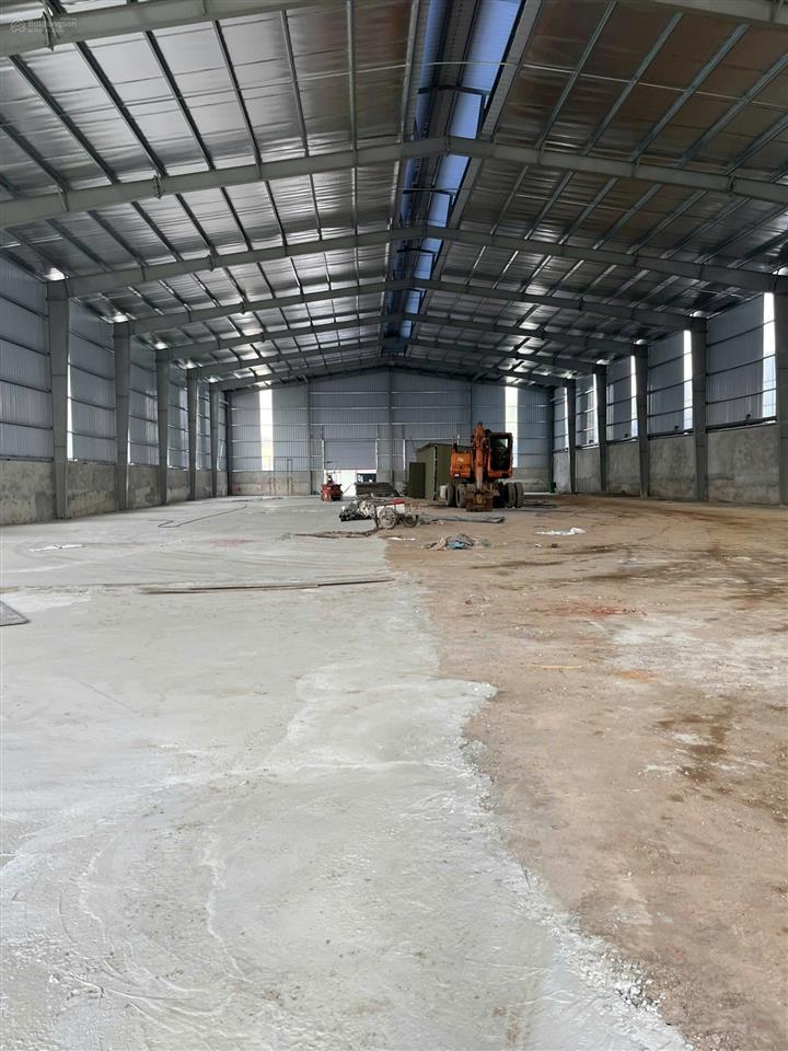 Cho thuê kho xưởng tại vĩnh hưng  hoàng mai hà nội dt 1.100m2, điện 3fa, cont đỗ, hợp đồng dài hạn