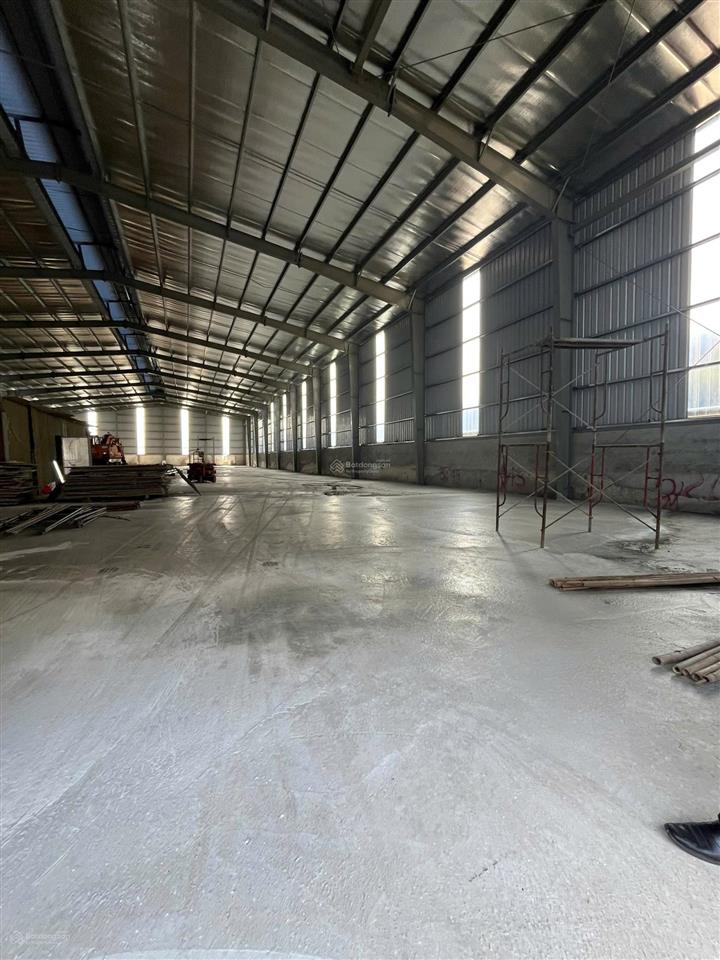 Cho thuê kho xưởng tại vĩnh hưng  hoàng mai hà nội dt 1.100m2, điện 3fa, cont đỗ, hợp đồng dài hạn