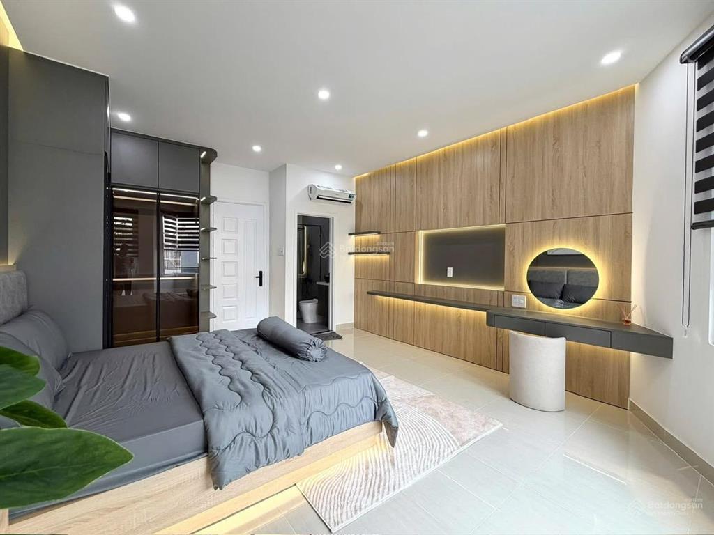 Chính chủ bán nhà 3 lầu 5x17m. giá 1,1 tỷ. trả trước 300 triệu nhận nhà vào ở. đang cho thuê 15tr.