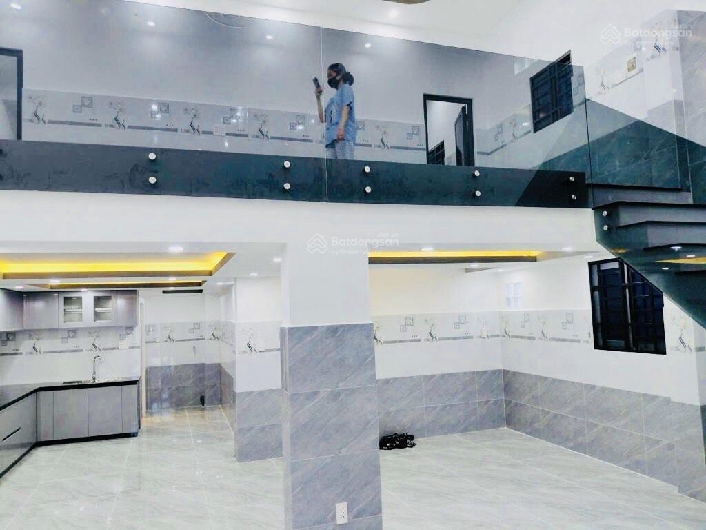 Bán nhà phạm văn chí, quận 6, nhà đẹp ở ngay, sổ nở hậu, 7x15m, giá chỉ 7.1 tỷ
