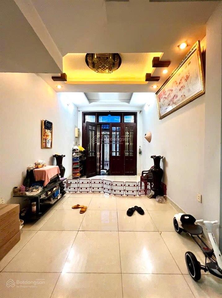 Nhỉnh 5.5 tỷ sở hữu nhà 4 tầng 60m2, hậu giang, quận 6, nhà đẹp ở ngay