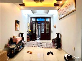 Nhỉnh 5.5 tỷ sở hữu nhà 4 tầng 60m2, hậu giang, quận 6, nhà đẹp ở ngay