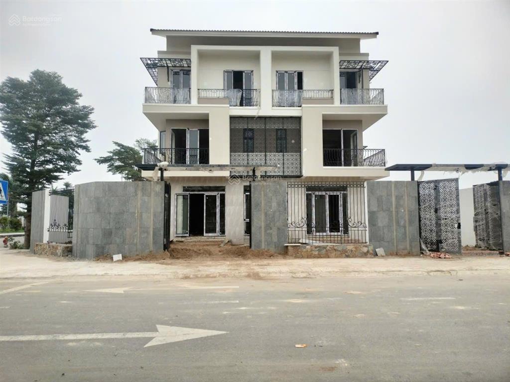 Biệt thự đơn lập ven sông  giá gốc cđt  đối diện ga trung mầu,kết nối cao tốc gia bình tây hồ