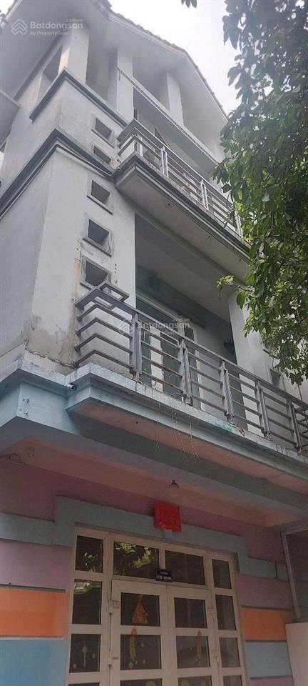 Cho thuê biệt thự khu đô thị sài đồng long biên 3 tầng, 140m², mặt tiền 7,2m, giá chỉ 30tr/tháng