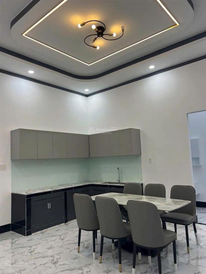 Bán nhà trung tâm hoà thành tây ninh shr