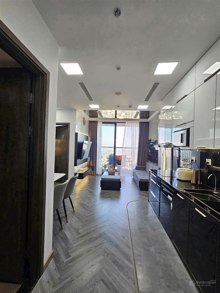 Chính chủ bán căn hộ 2pn landmark 1 ecopark 59,18m² full nội thất, có phòng xông hơi, giá 6 tỷ