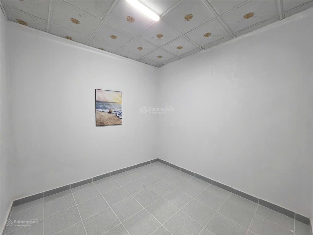 Nhanh mới còn ! nhà hiệp thành 5x20m , nở hậu , nhựa 5m sân oto 7 chỗ 2pn.