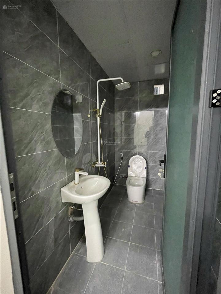 Mặt bằng kinh doanh xây mới lê hồng phong, phú lợi 5x46m. 3pn 2wc sẵn 3 máy lạnh