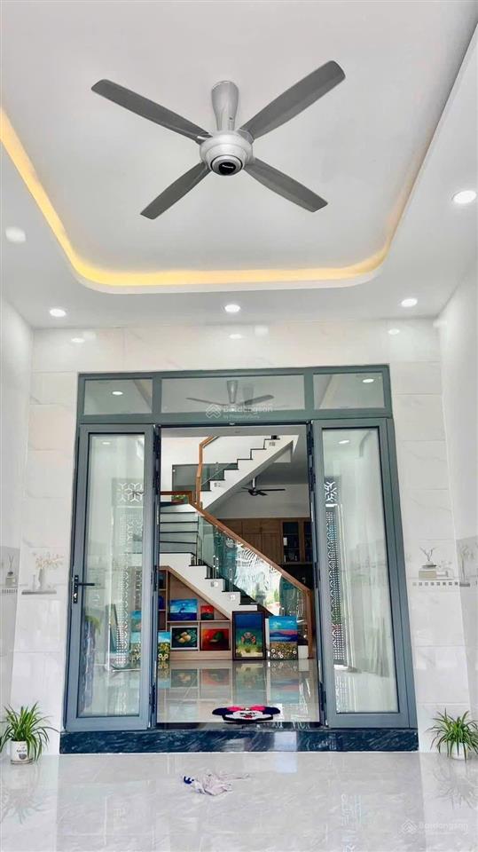 Nhà mới xây đường phú lợi gần đại học thủ dầu một, 1 trệt 2 lầu sân thượng, kinh doanh đa ngành
