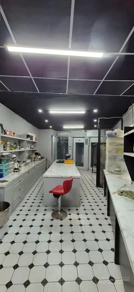 Mặt bằng cách mạng tháng 8, 190m2 sàn 1 trệt 1 lầu, trệt 140m2, lầu 50m2 ngang 7m nở hậu