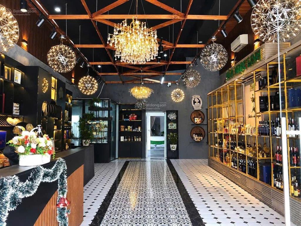 Mặt bằng cách mạng tháng 8, 190m2 sàn 1 trệt 1 lầu, trệt 140m2, lầu 50m2 ngang 7m nở hậu