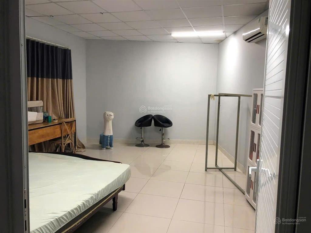 Mặt bằng cách mạng tháng 8, 190m2 sàn 1 trệt 1 lầu, trệt 140m2, lầu 50m2 ngang 7m nở hậu