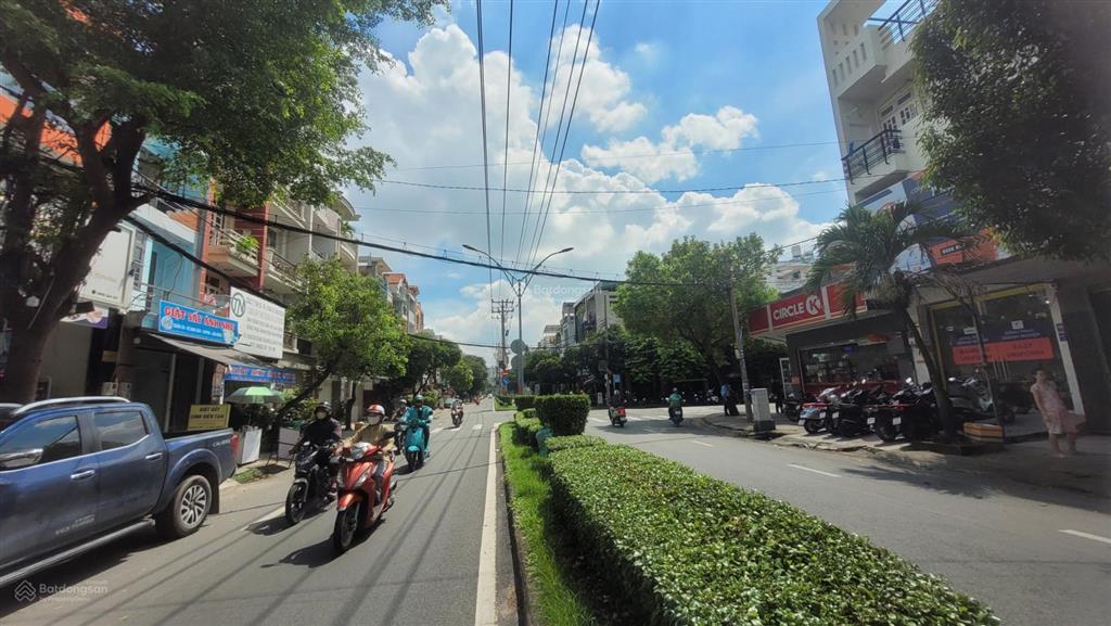 Hàng hiếm ! mt nguyễn cửu đàm gần tân sơn nhì  4.05mx20m  nhà 6 tầng kiên cố  thu nhập 25 triệu