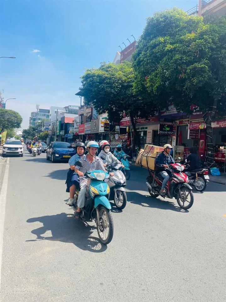 Giảm 4 tỷ 35 tỷ còn 31 tỷ  mặt tiền kd gò dầu  7.1mx31m  đúc 3.5 tấm  dòng tiền 50 triệu/ tháng