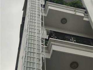 Bán tòa nhà 5 tầng hẻm xe hơi 22 chdv thu nhập 135tr/tháng 150m2 ngang 4,5m*24m giá 25 tỷ
