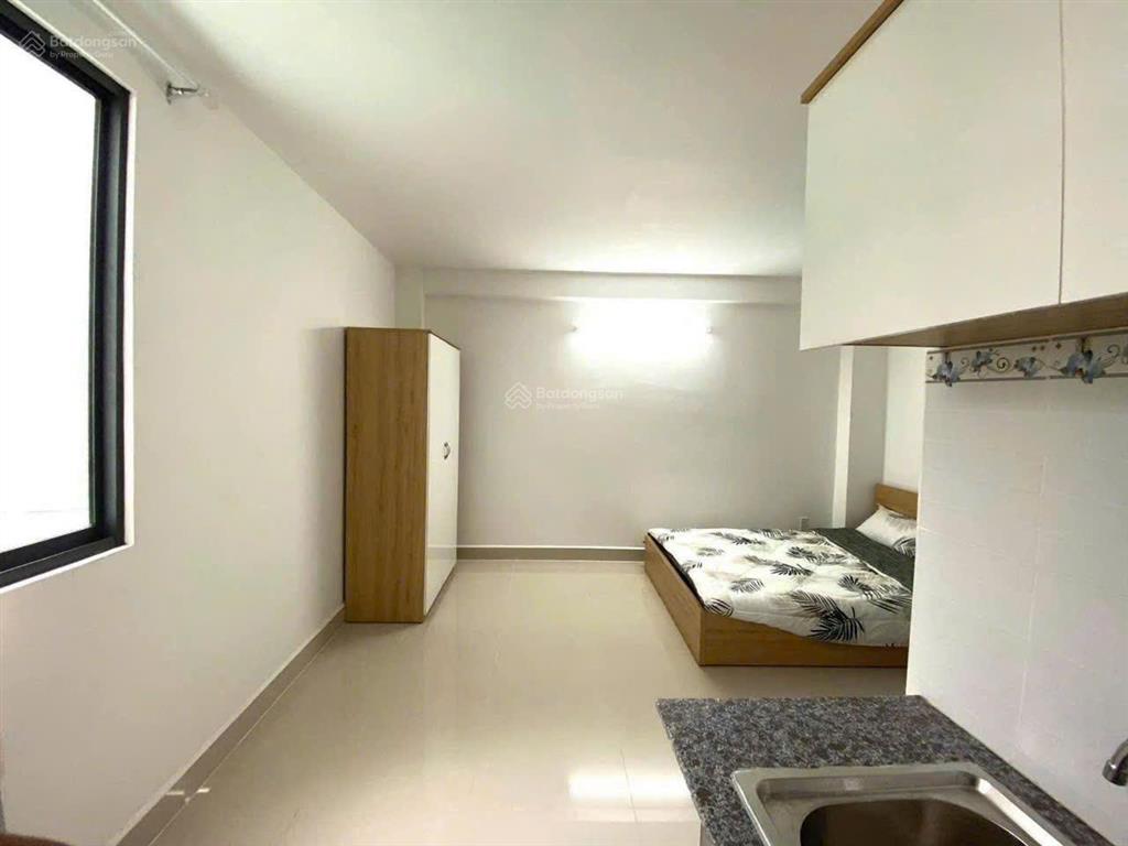 Bán tòa nhà 6 tầng chdv 20 phòng dòng tiền 110tr/tháng 126m2 4,2m x 30m pháp lý chuẩn vuông 16,9 tỷ