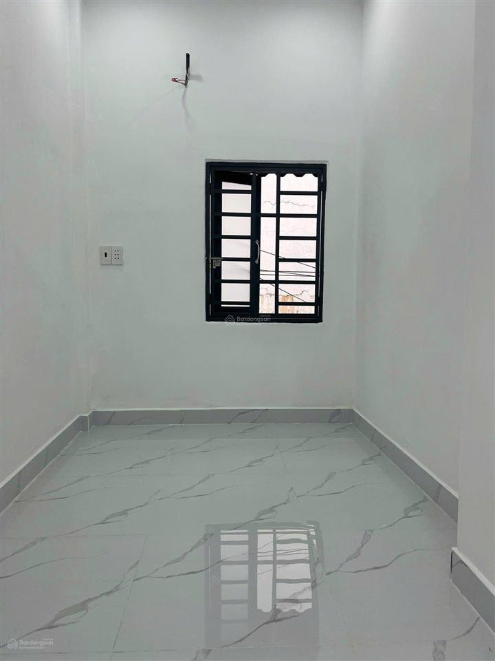 Bán nhà linh chiểu thủ đức 2 tầng 2pn sổ riêng chỉ 1,9 tỷ