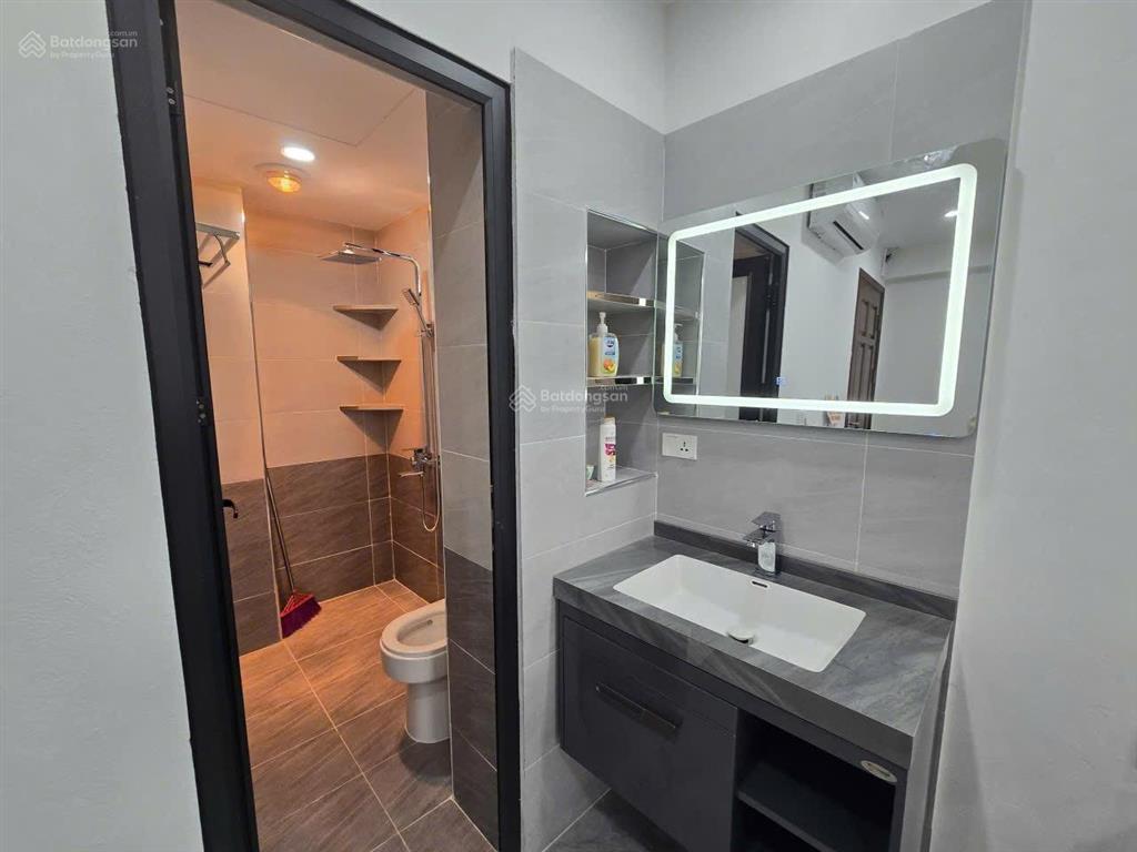 Cho thuê studio ban công full đồ siêu rộng ngay bến xe mỹ đình