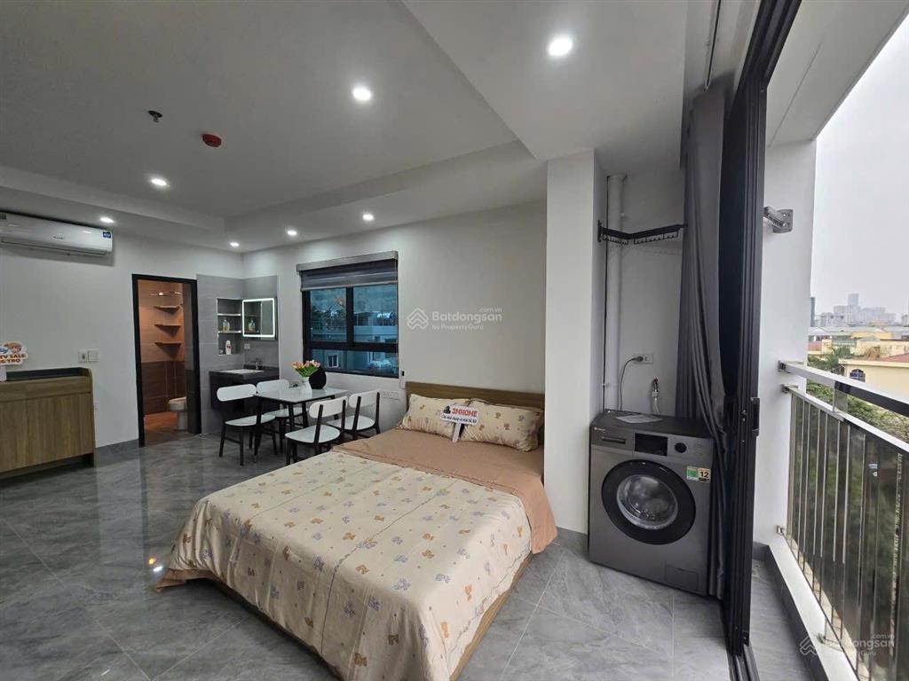 Cho thuê studio ban công full đồ siêu rộng ngay bến xe mỹ đình