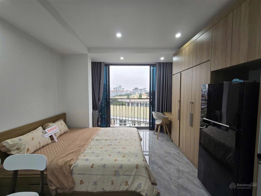 Cho thuê studio ban công full đồ siêu rộng ngay bến xe mỹ đình