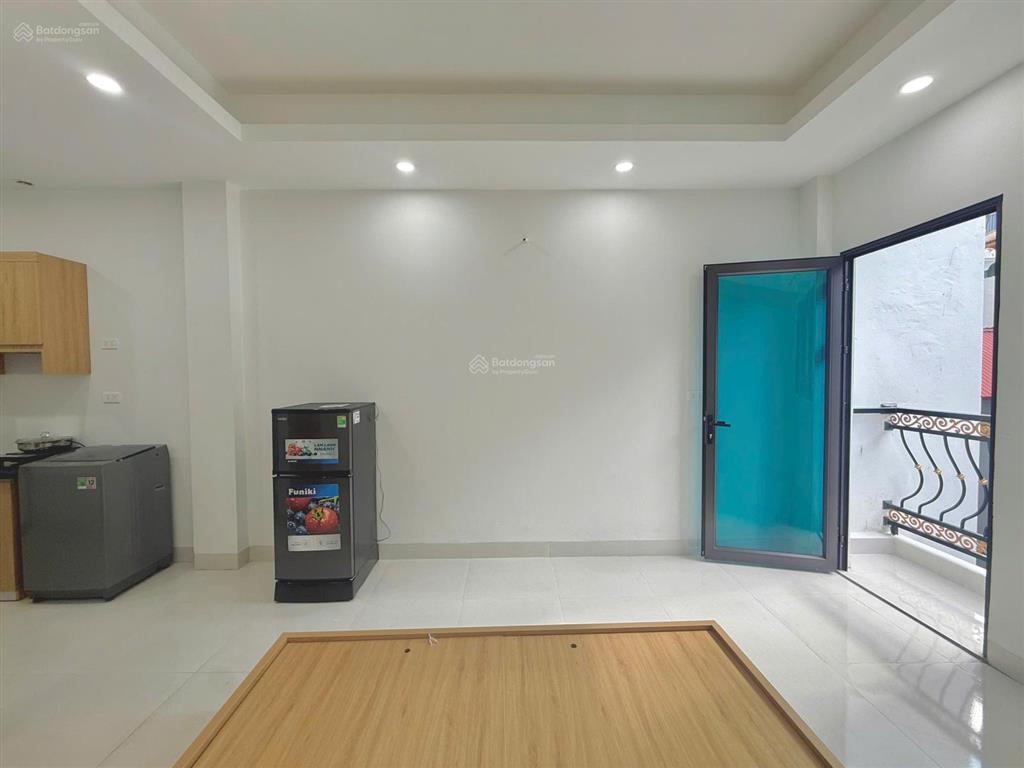 Nhà mới studio full đồ máy giặt ban công riêng ngay cổ nhuế