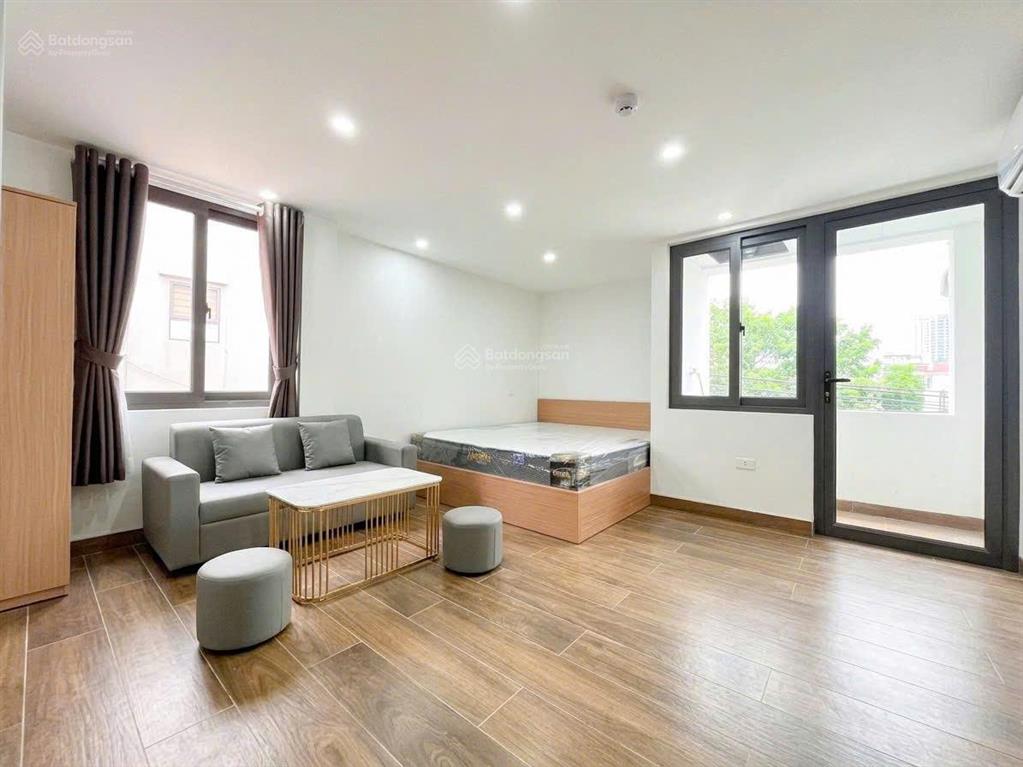 Cho thuê căn hộ studio full đồ ban công cửa sổ thoáng  ô tô đỗ cửa ngay lotte mall tây hồ