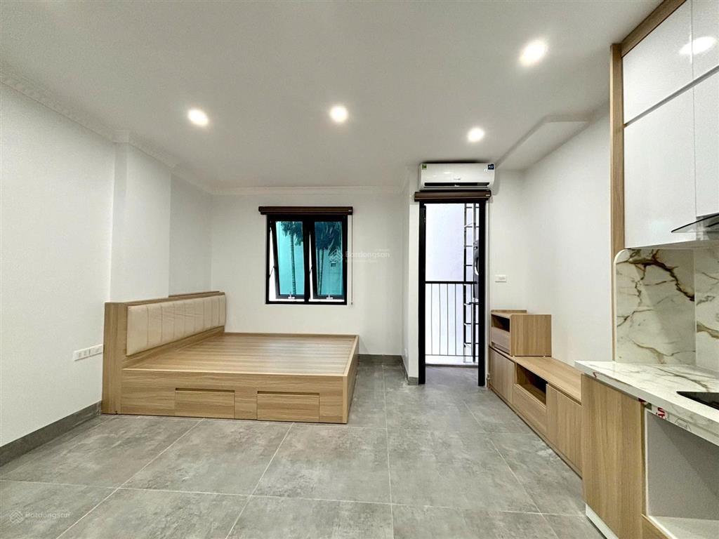 Cho thuê studio full đồ mới tinh ban công siêu thoáng ngay lotte mall tây hồ  view hồ tây